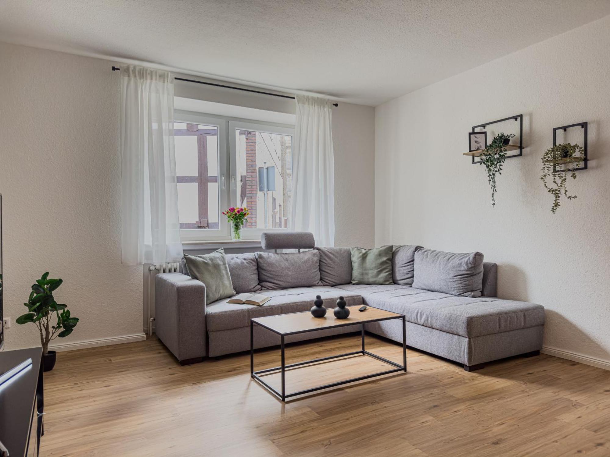 Homelystays Stilvolles Apartment An Der Kirche Lemfoerde Exterior photo