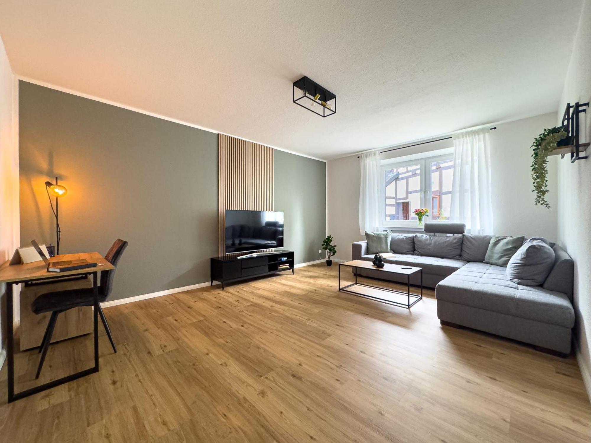 Homelystays Stilvolles Apartment An Der Kirche Lemfoerde Exterior photo